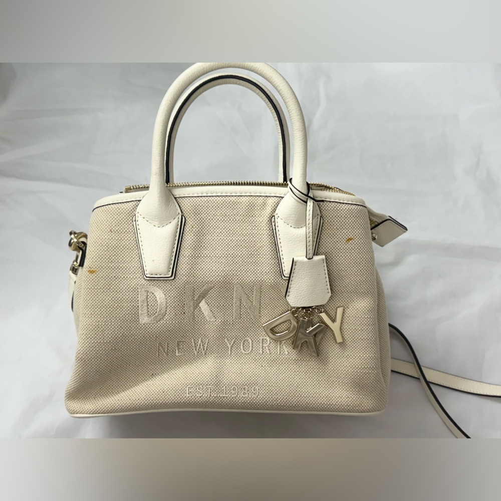 DKNY Ladies‎ Handbag